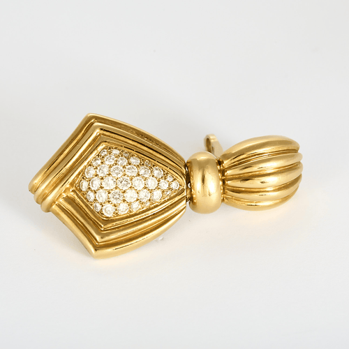 BOUCHERON - Rares Pendants d'oreilles en or jaune 18k et diamants. Vintage. Années 1980.