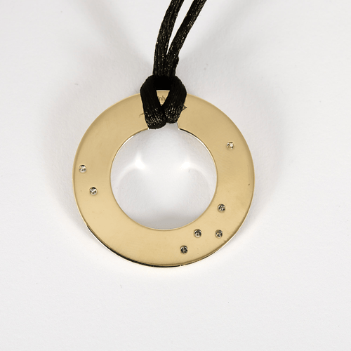 Dinh Van - Ziel - Eleganter Anhänger aus Weißgold, Diamanten an schwarzer Kordel