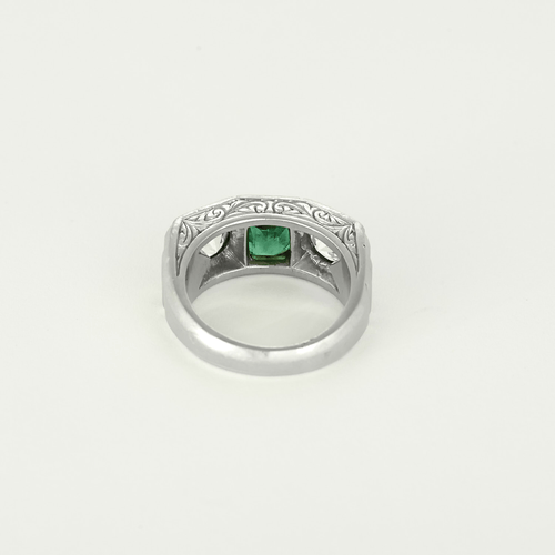 Ring Platin Diamant und Smaragd