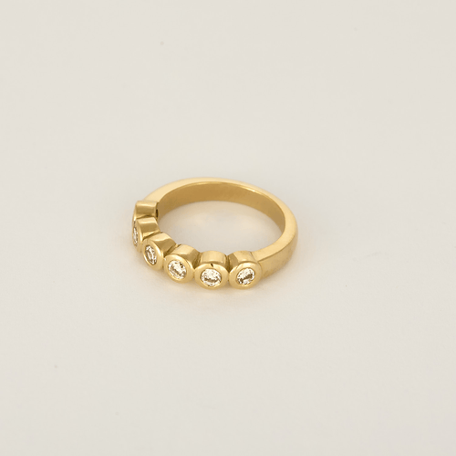 18k Yellow Gold Diamond Ring