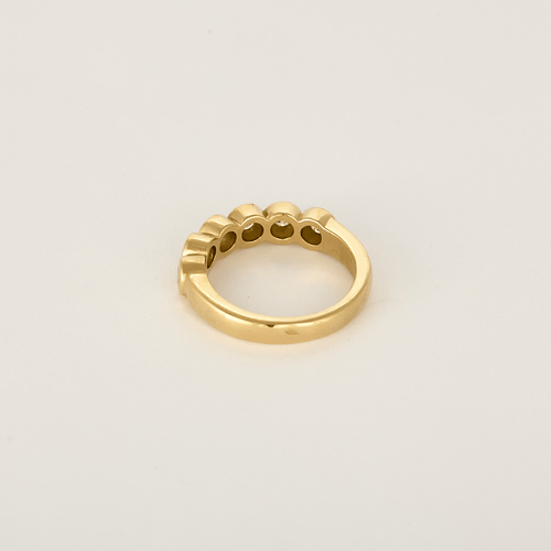 18k Yellow Gold Diamond Ring