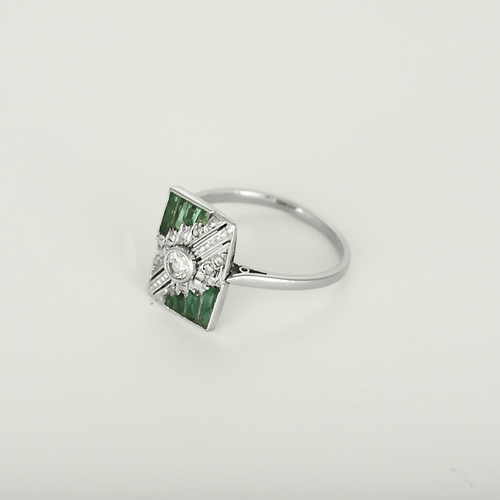 Prsten z bílého zlata, Platina, smaragdy a diamanty