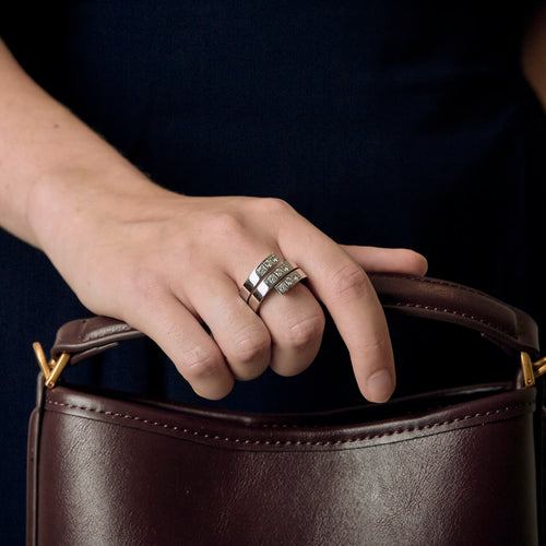 Cartier - Tectonique - Ring i hvidguld og diamanter