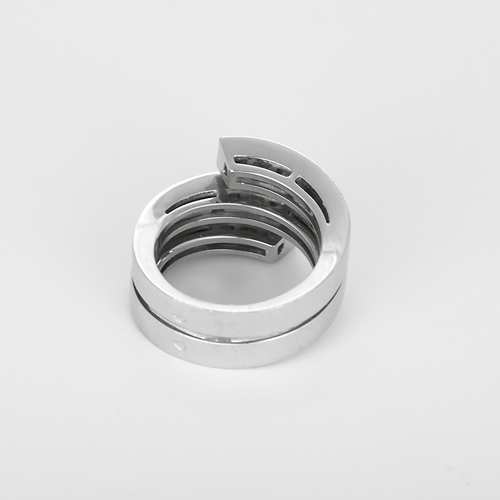 Cartier - Tectonique - Ring i hvidguld og diamanter