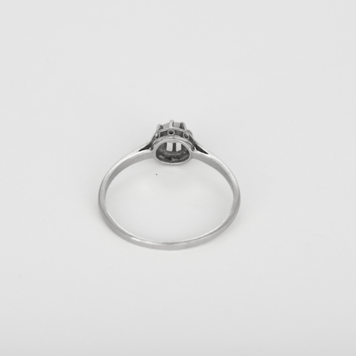 Elegant ring Solitær i Platin og diamant: 0,30 karat