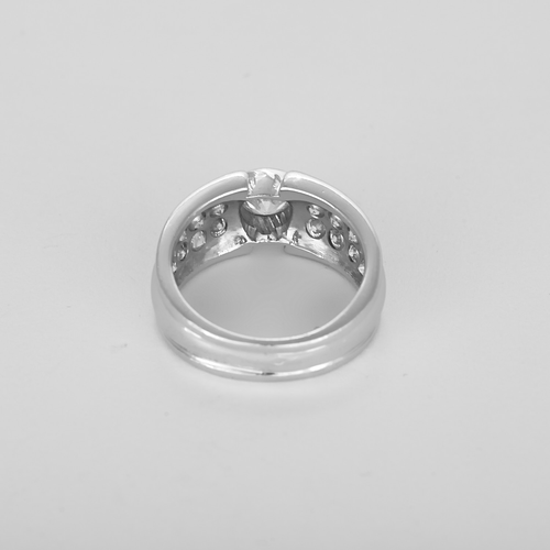 Anillo de Oro blanco 18k Diamante