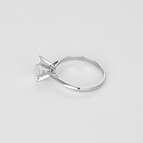 Ring Solitaire in white gold, approximately 3.07-carat diamond