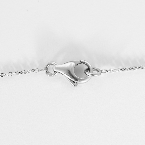 Délicat collier en or blanc, saphir et diamants 58 Facettes DV32403-1