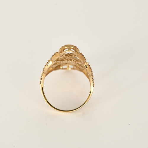 Elegant ring i roségull med rosa og fiolette diamanter: 1,50 karat