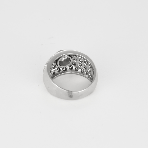 54 Bague jonc bombée en or blanc et diamants : 2,60 carats 58 Facettes DV31450-24