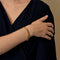 Leddelt armbånd i gult guld med Led rektangulært