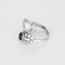 Ring aus 18k Weißgold Diamant und Saphir