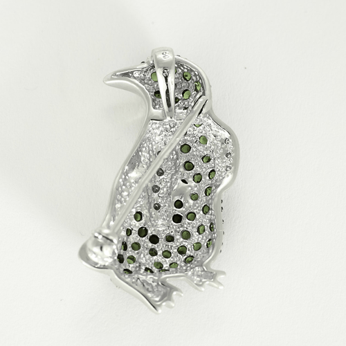 18k White Gold Brooch Diamond and tsavorite garnets