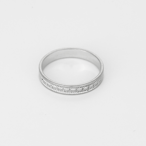 Anel em ouro branco de 18k