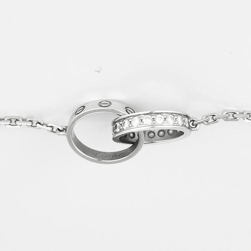 Cartier Colar Love em Ouro branco 18k Diamante