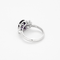 Ring aus Weißgold, Amethyst und Diamanten