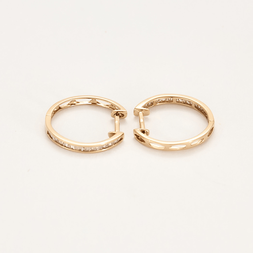 Paar Ohrringe aus Roségold und Diamanten
