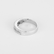 Anel jonc em ouro branco, diamantes baguete e diamantes brilhantes