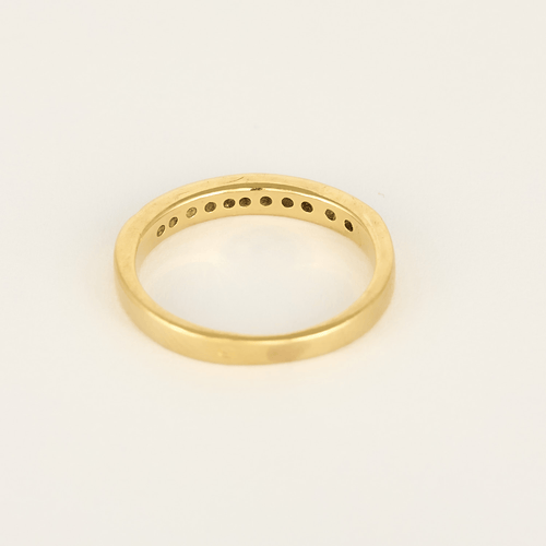 Media Anillo de matrimonio en oro amarillo, diamantes de talla princesa