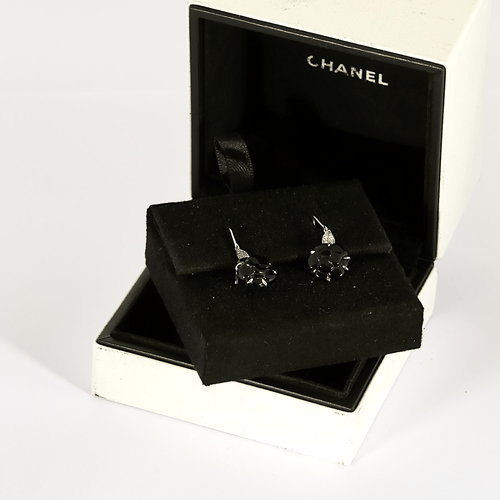 CHANEL - Camélia - 黄金和缟玛瑙耳环
