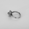 Ring Marguerit i hvidguld og diamanter: 0,08 carat