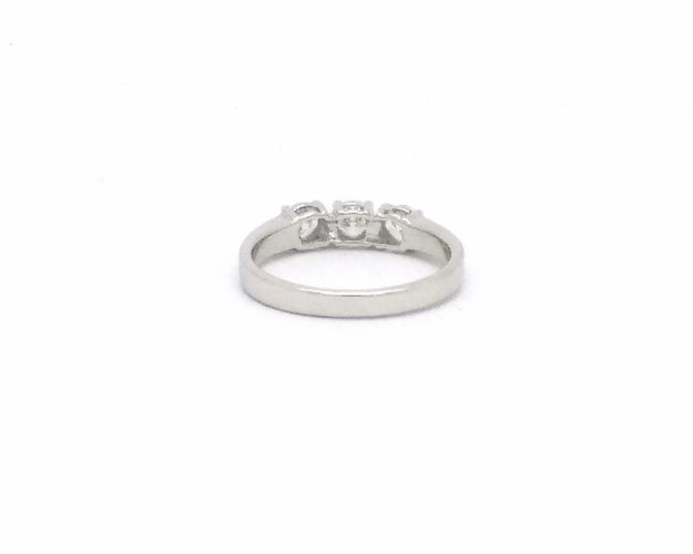 Bague Bague trilogy en or blanc 18 kt avec diamants 0,58 ct 58 Facettes 6280
