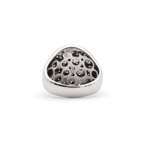 Bague Bague chevalière pavée de diamants en or blanc 18 kt 58 Facettes 7242