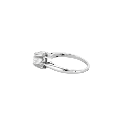 Bague 51 Bague solitaire sertie griffes en or blanc 18 carats et diamant 0,40 ct 58 Facettes BO/240036