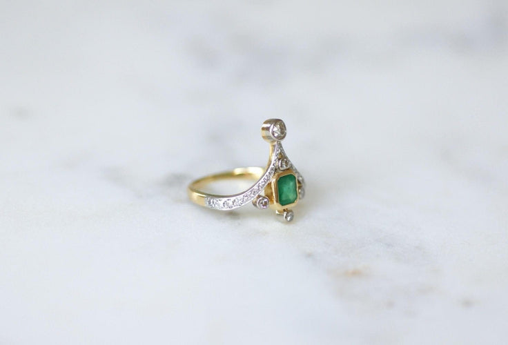 Ring 54 Förlovningsring aigrette i 18kt gult guld och Platina, smaragd och diamanter 58 Facettes