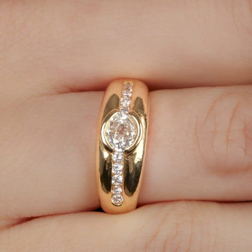 Bague 51 Bague jonc bombée en or jaune 750 et diamants 58 Facettes OC-61E00511