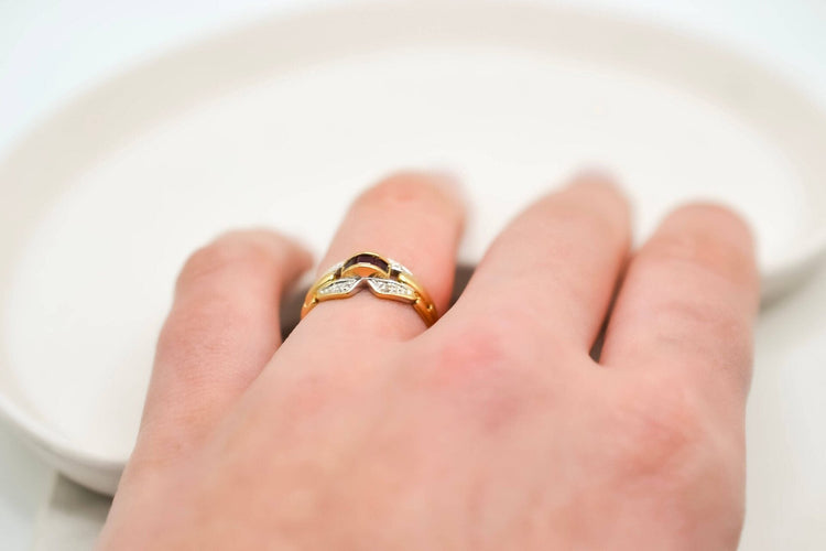 Ring 51 Ring Art Deco i 18 karat gult gull og rubin diamanter 58 Facettes 3849