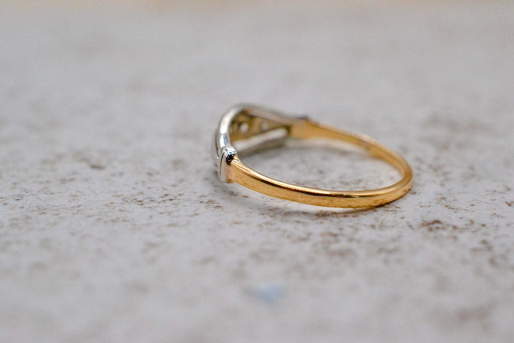 Prsten 52 Prsten jonc Poloviční věčnostní prsten ze žlutého a bílého 18karátového zlata a diamanty 58 Facettes 3802