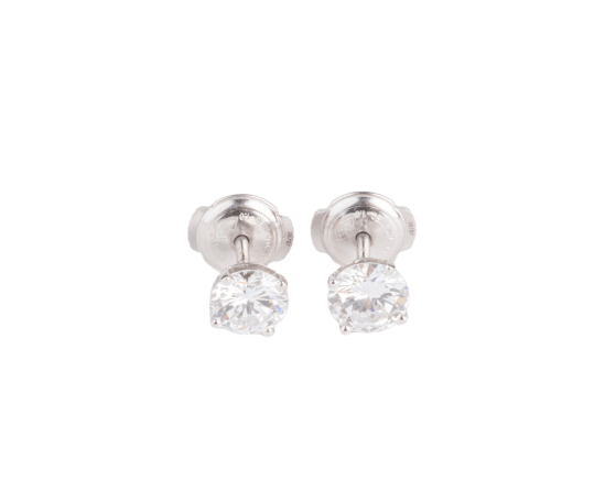 Boucles d'oreilles Boucles d'oreilles puces taille moderne en or gris et diamants 58 Facettes