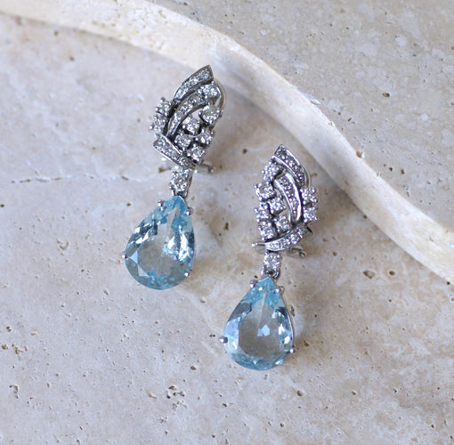 https://cdn.shopify.com/s/files/1/0075/4588/0666/files/boucles-doreilles-goutte-aigue-marine-et-diamant-8373154.jpg?v=1758624765