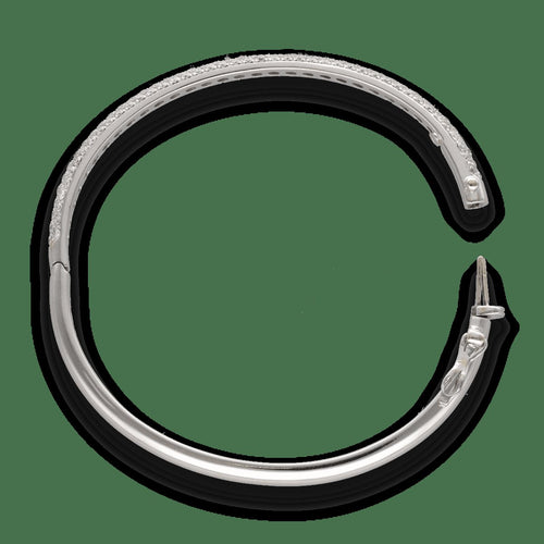 Bracelet Bracelet Jonc Ouvrant – Or Gris 18k – 2.0 ct Diamants – 16.40 g – 2013 58 Facettes FB10922