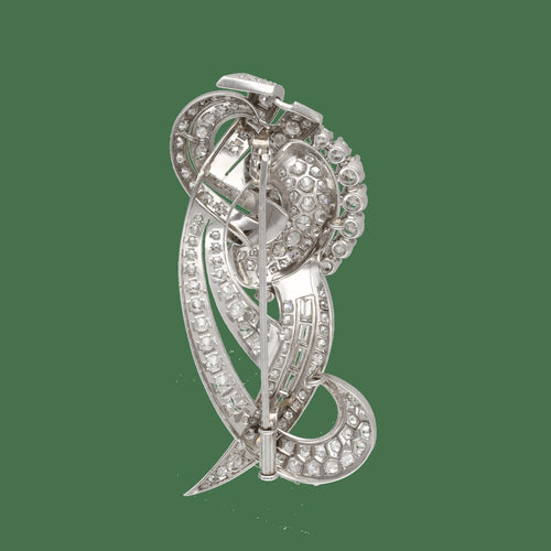 Broche Broche en or gris 18K et platine avec 6,50 ct de diamants 58 Facettes FB10428