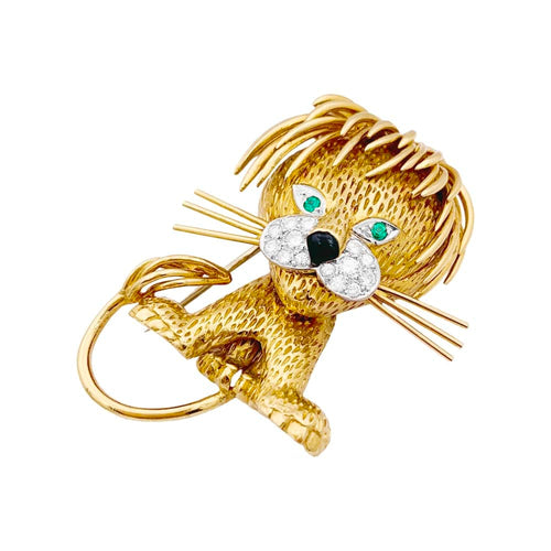 Boucles d'oreilles Van Cleef & Arpels Lion ébouriffé - Clip en or jaune, émeraudes et diamants 58 Facettes 33983