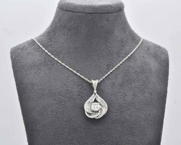 Collier Collier spirale arabe - Pendentif en or blanc 18 ct et diamants 2,60 ct 58 Facettes 8508