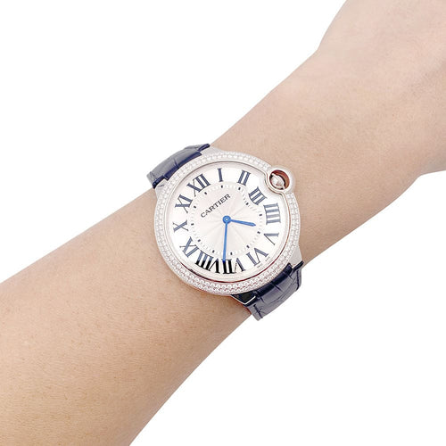 Montre Cartier Ballon Bleu - Montre en or blanc 750 pavée de diamants 58 Facettes 33459