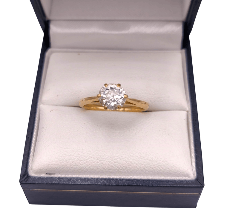 Bague 50.5 Bague solitaire en or jaune ornée d'un diamant de 1 carat 58 Facettes