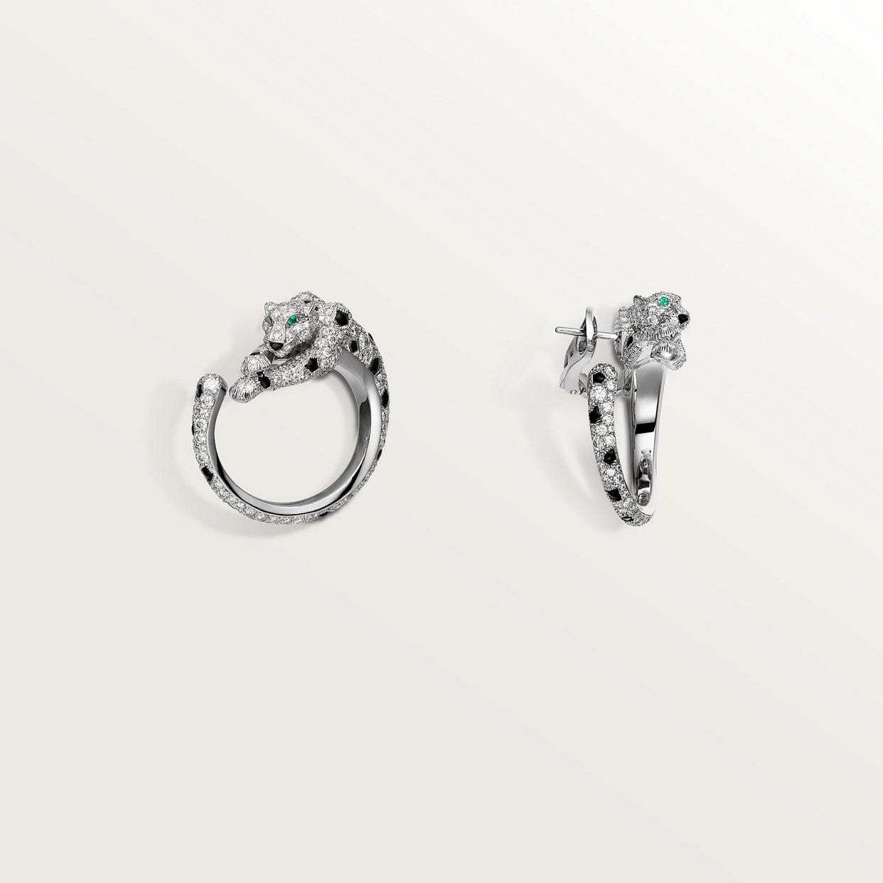 Boucles d'oreilles Panthère Or blanc Diamant