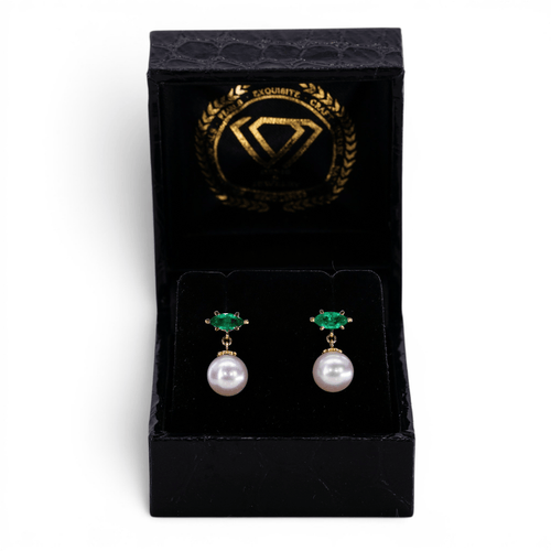 Boucles d'oreilles Boucles d'oreilles - Émeraudes et perles Akoya en or jaune 14 kt 58 Facettes E008