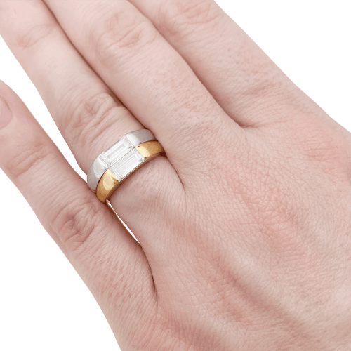 Bague 48 Bague deux ors 750 sertie de diamants taille baguette 58 Facettes 34457