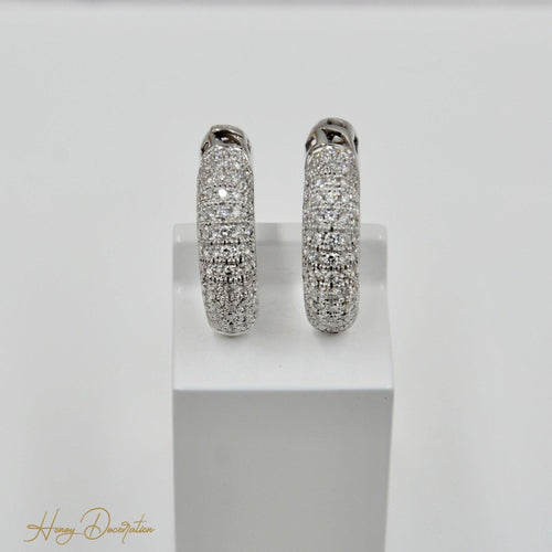 Boucles d'oreilles Créoles en or blanc 18 carats avec diamants 4,80 ct 58 Facettes 881