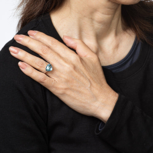 Bague 49 Bulgari Mediterranean Eden - Bague en or blanc et topaze bleue 58 Facettes G13917