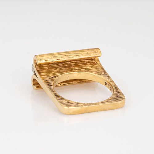 Bague Bague carrée en or jaune 18 ct et diamants, années 1970 58 Facettes G14006