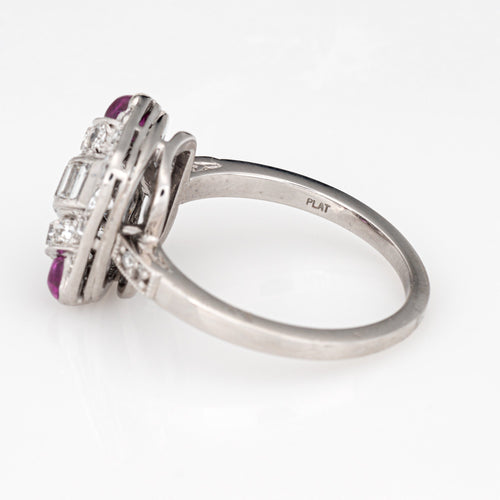 Bague 54.5 Art déco - Bague carrée en platine 900 avec diamants et rubis 58 Facettes G14072