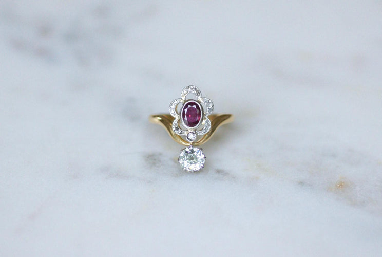 56号戒指 18k黄金贝尔公主贝尔·埃波克戒指，铂金，镶嵌红宝石和钻石58 Facettes