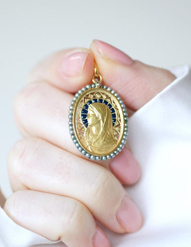 Pendente Jener - Medaglia Vergine Maria Maria Art Nouveau in oro giallo e perle fini 58 Facettes