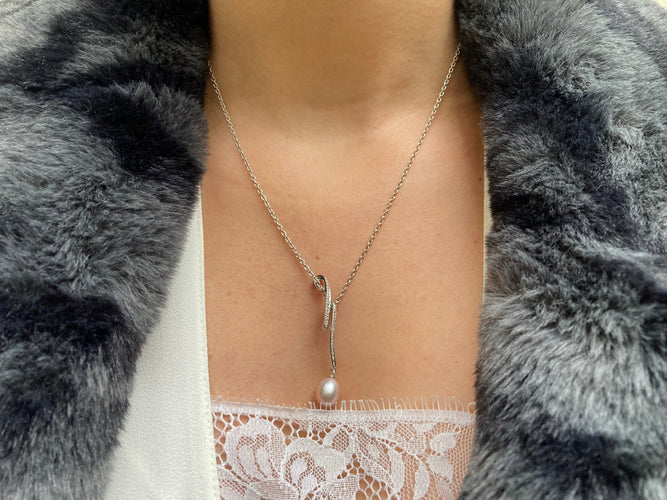 Collier Collier "Yam" Or blanc Perle et Diamants 58 Facettes BO/230034